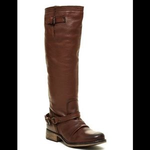 🆕 Women’s Steve Madden Boot NWOT